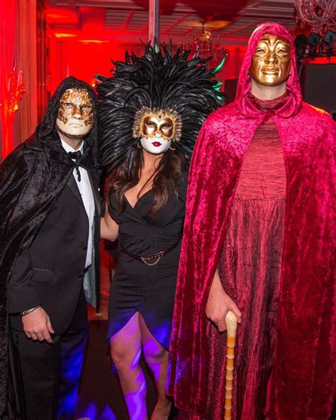 eyes wide shut costume party